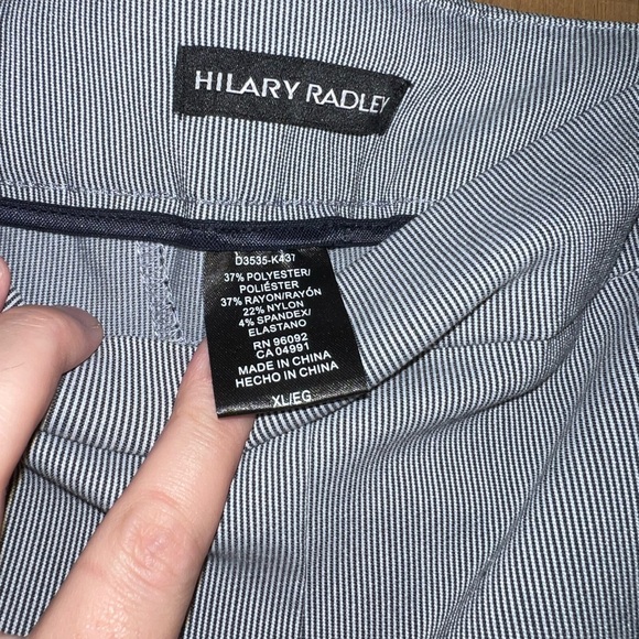 BUNDLE! (2) pairs of pull on size XL dress cropped pants/capris - Picture 5 of 14